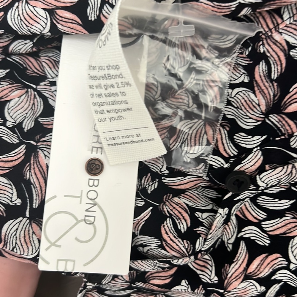 Treasure & Bond Lightweight Pattern Blouse - image 4